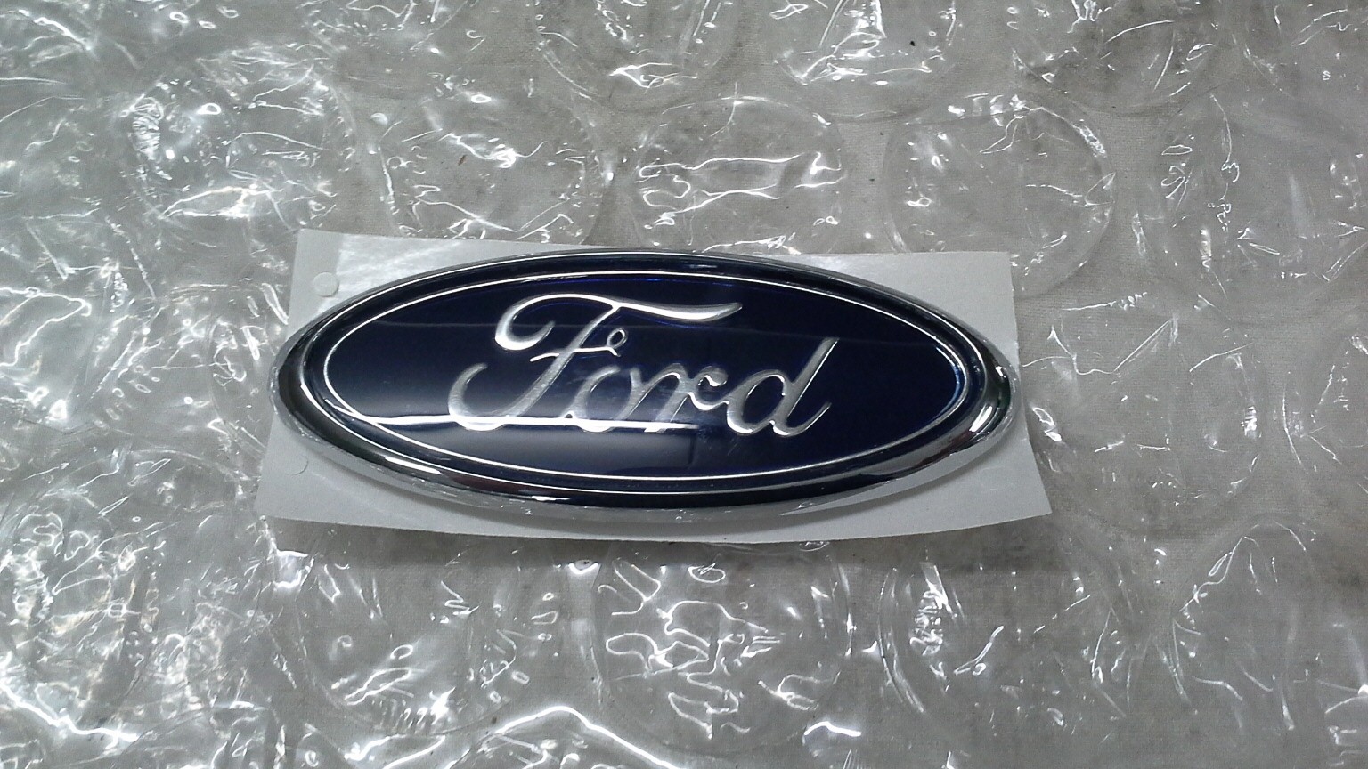1030679-Ford Original Ford-Emblem vorne Ford Puma 1997-2001